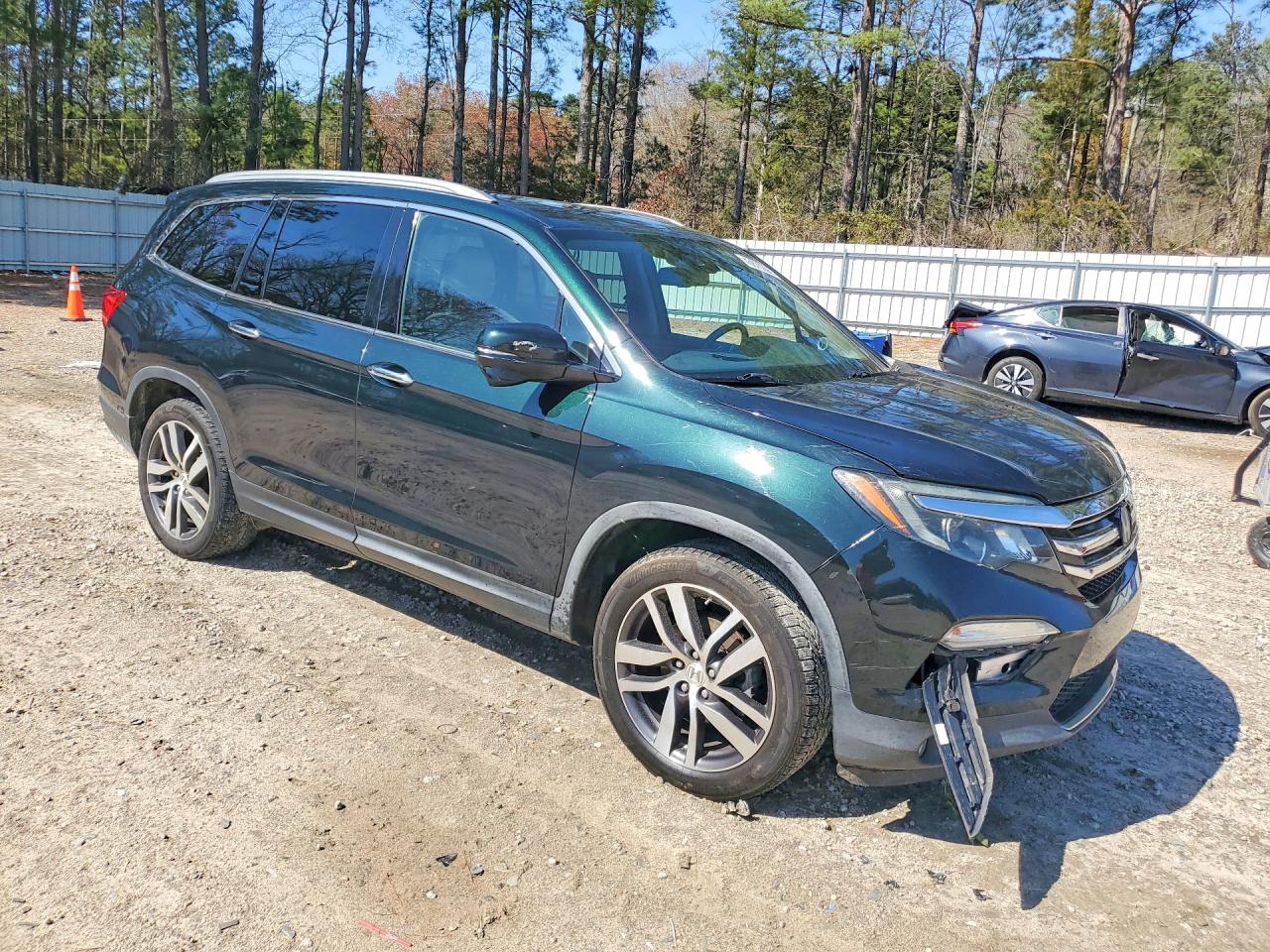 2016 HONDA PILOT TOURING photo 7