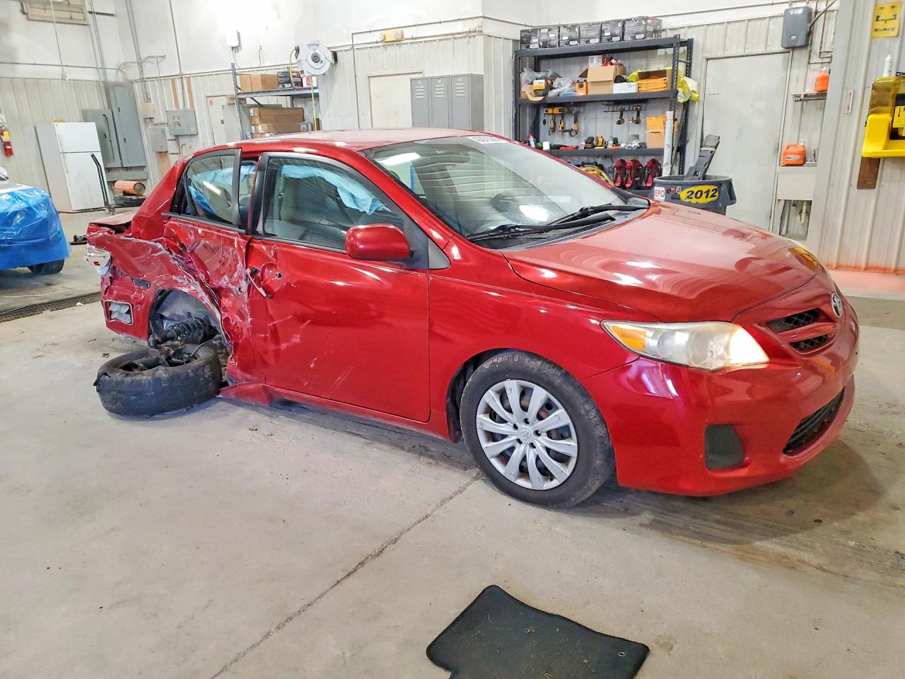 2012 TOYOTA COROLLA LE photo 4