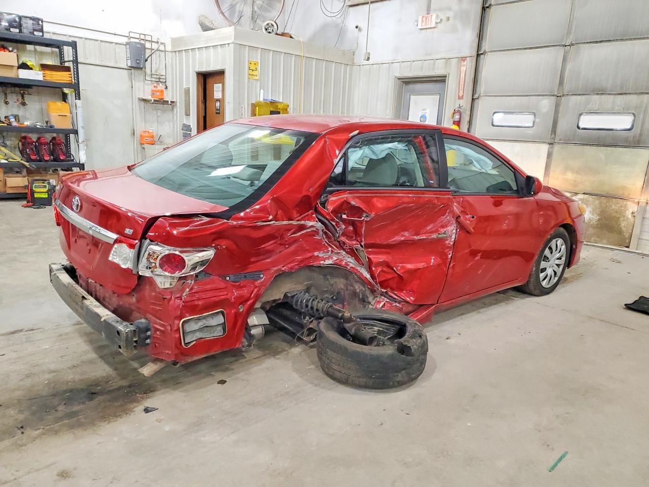 2012 TOYOTA COROLLA LE photo 3