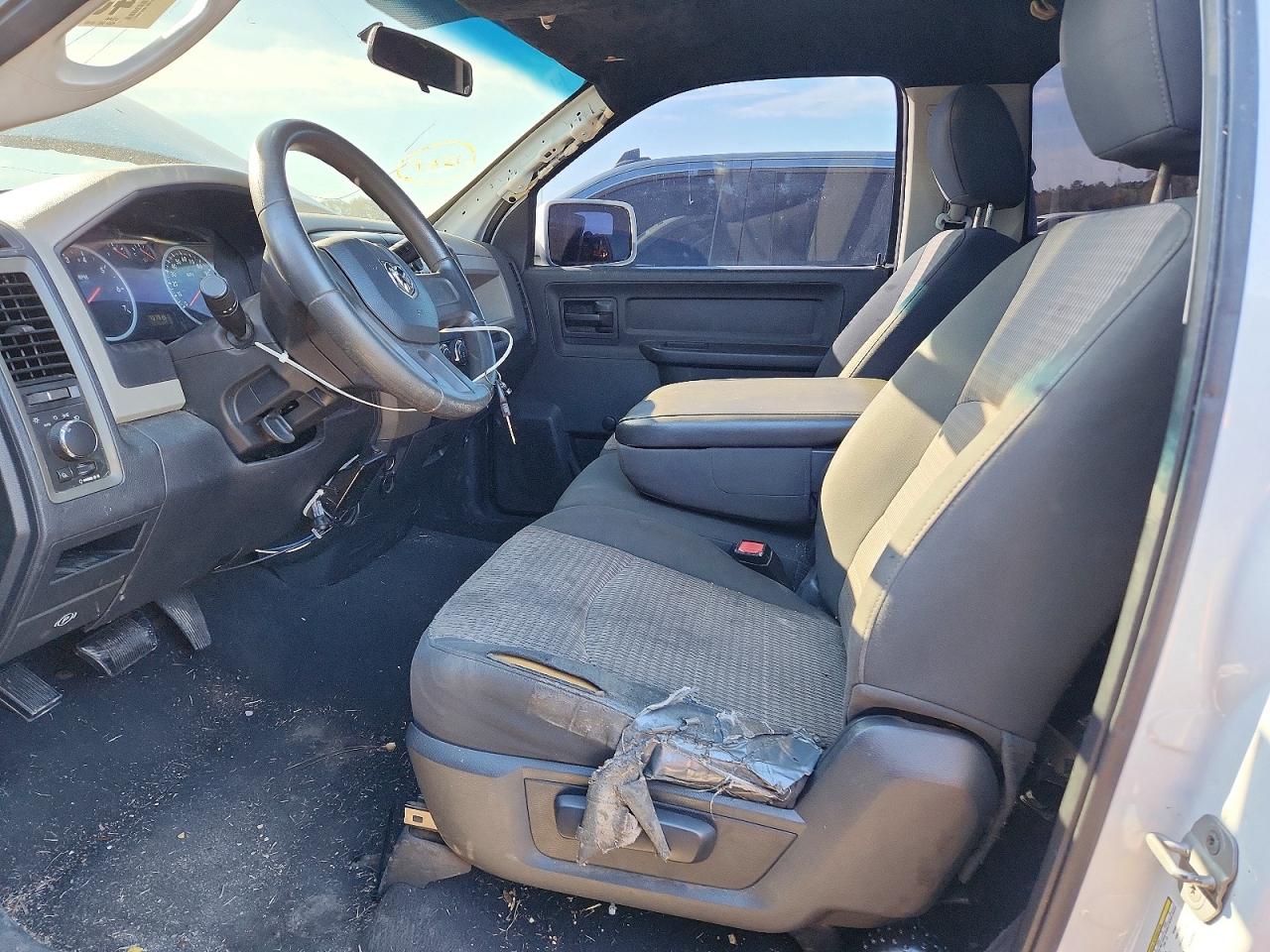 2011 DODGE RAM 1500 photo 13