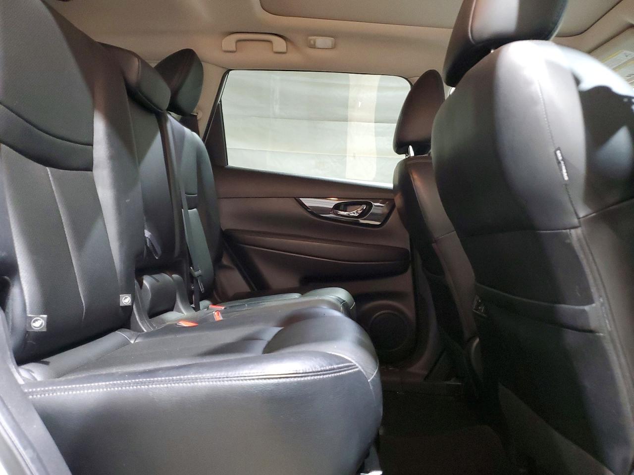 2017 NISSAN ROGUE SL photo 11
