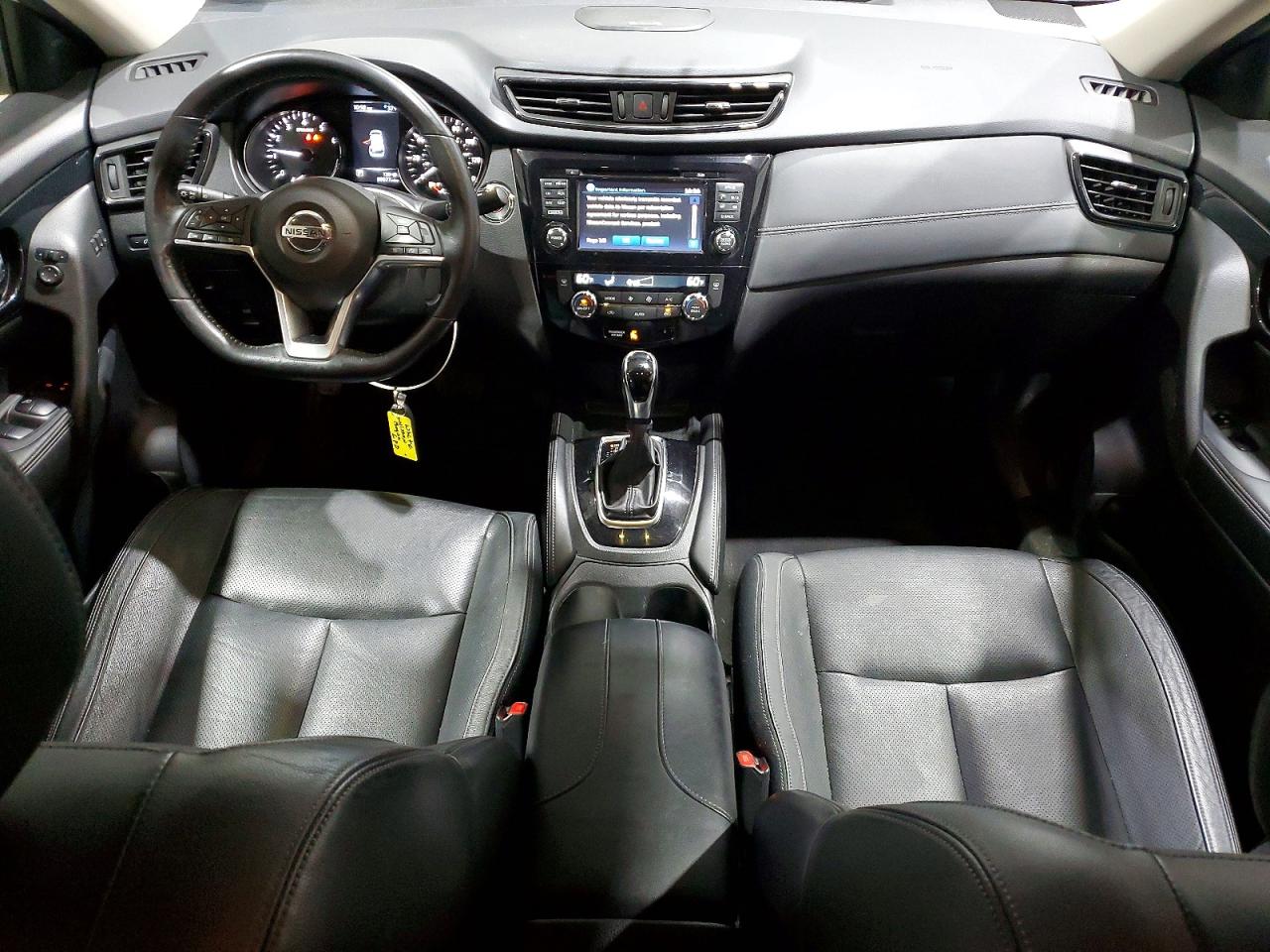 2017 NISSAN ROGUE SL photo 8