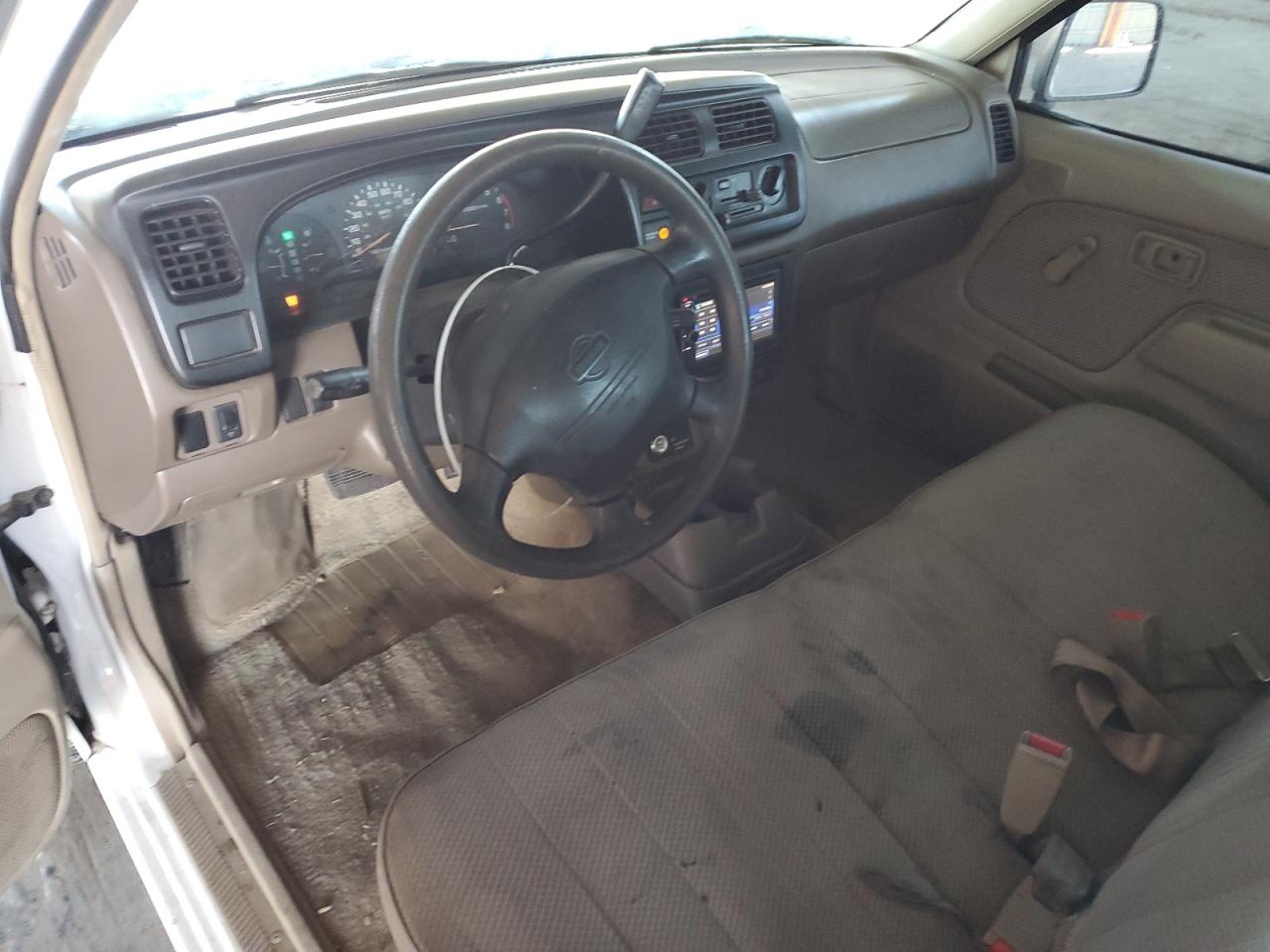 2000 NISSAN FRONTIER XE photo 8