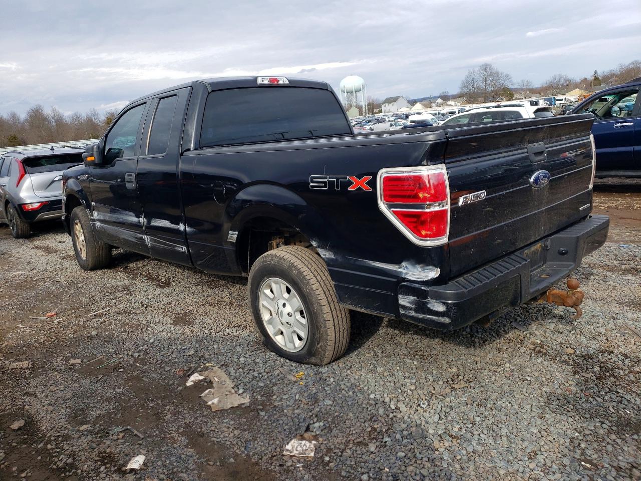 2013 FORD F150 SUPER CAB photo 2