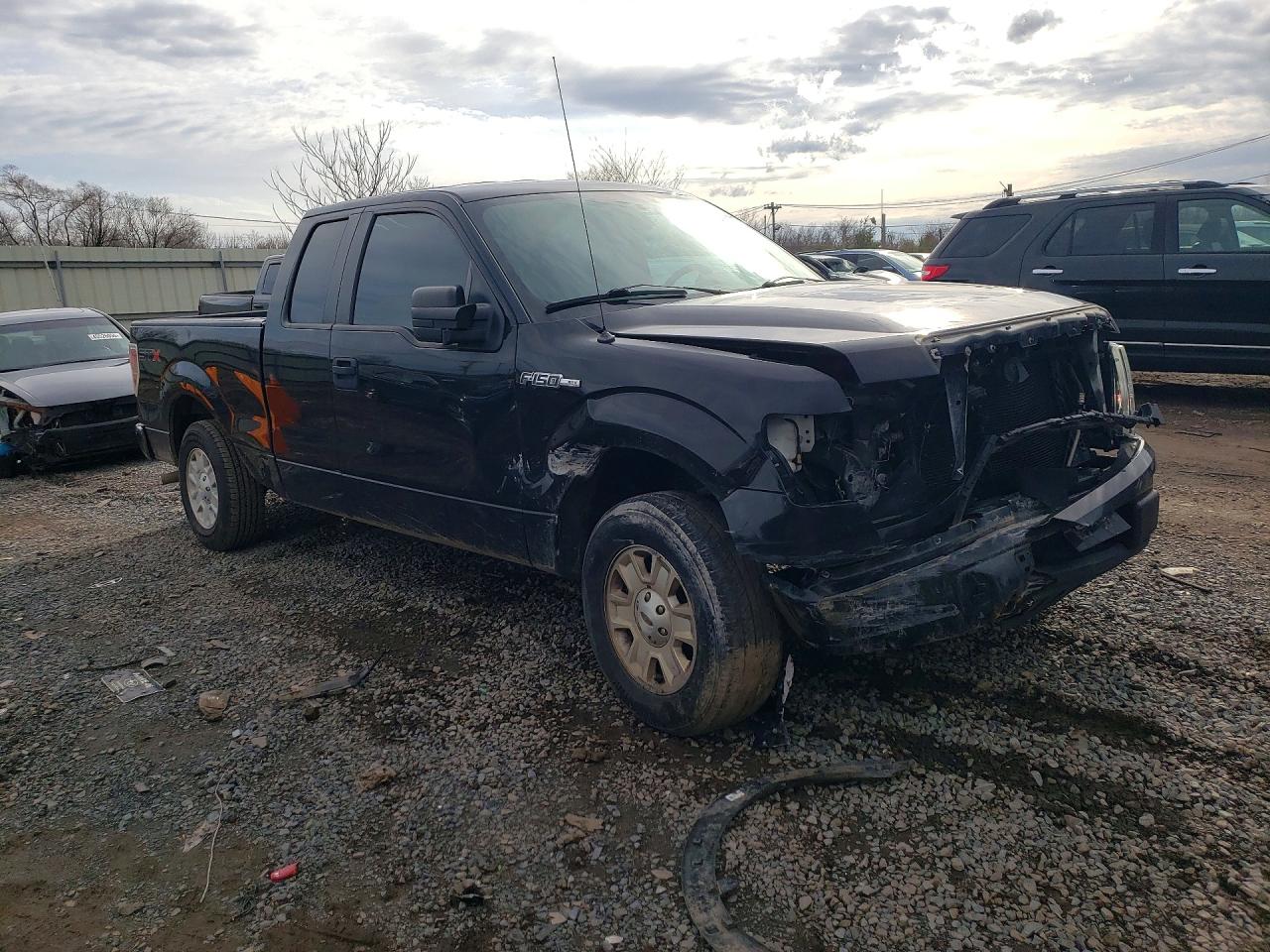2013 FORD F150 SUPER CAB photo 4