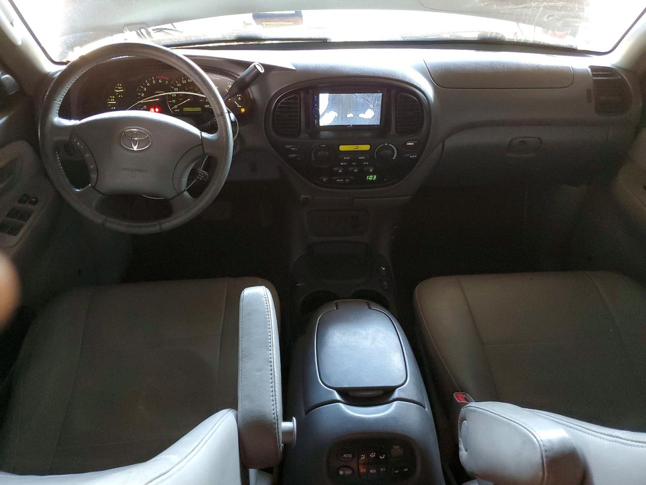 2007 TOYOTA SEQUOIA SR5 photo 15