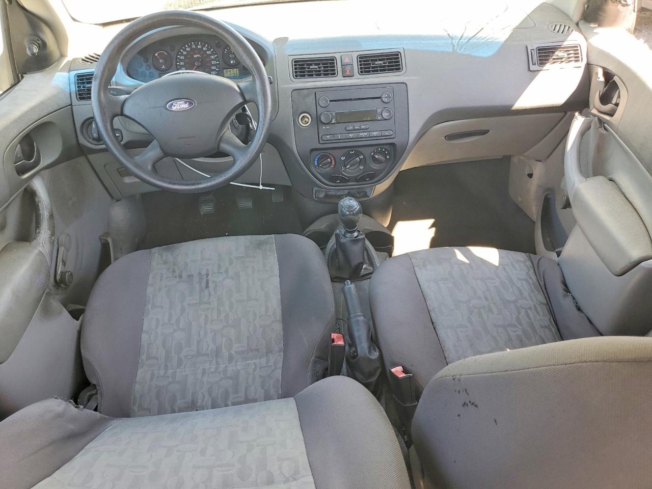 2005 FORD FOCUS ZX4 photo 15