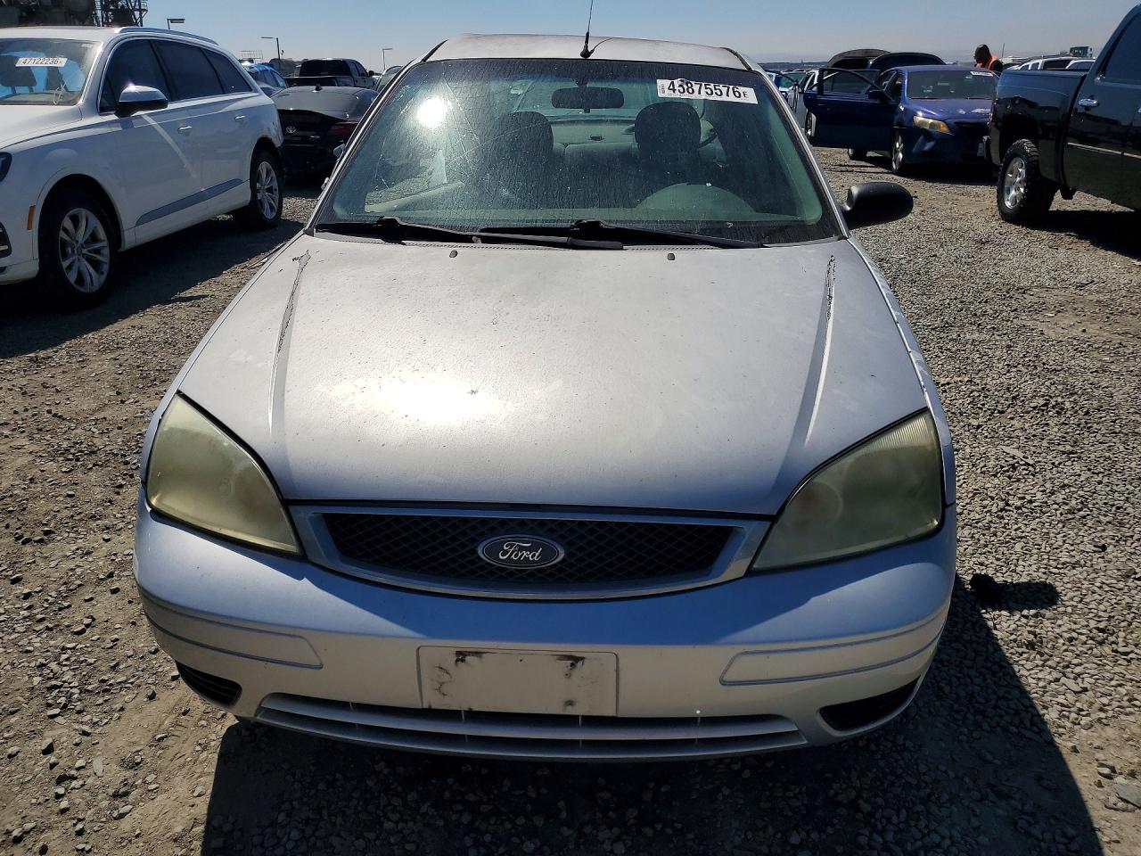 2005 FORD FOCUS ZX4 photo 9
