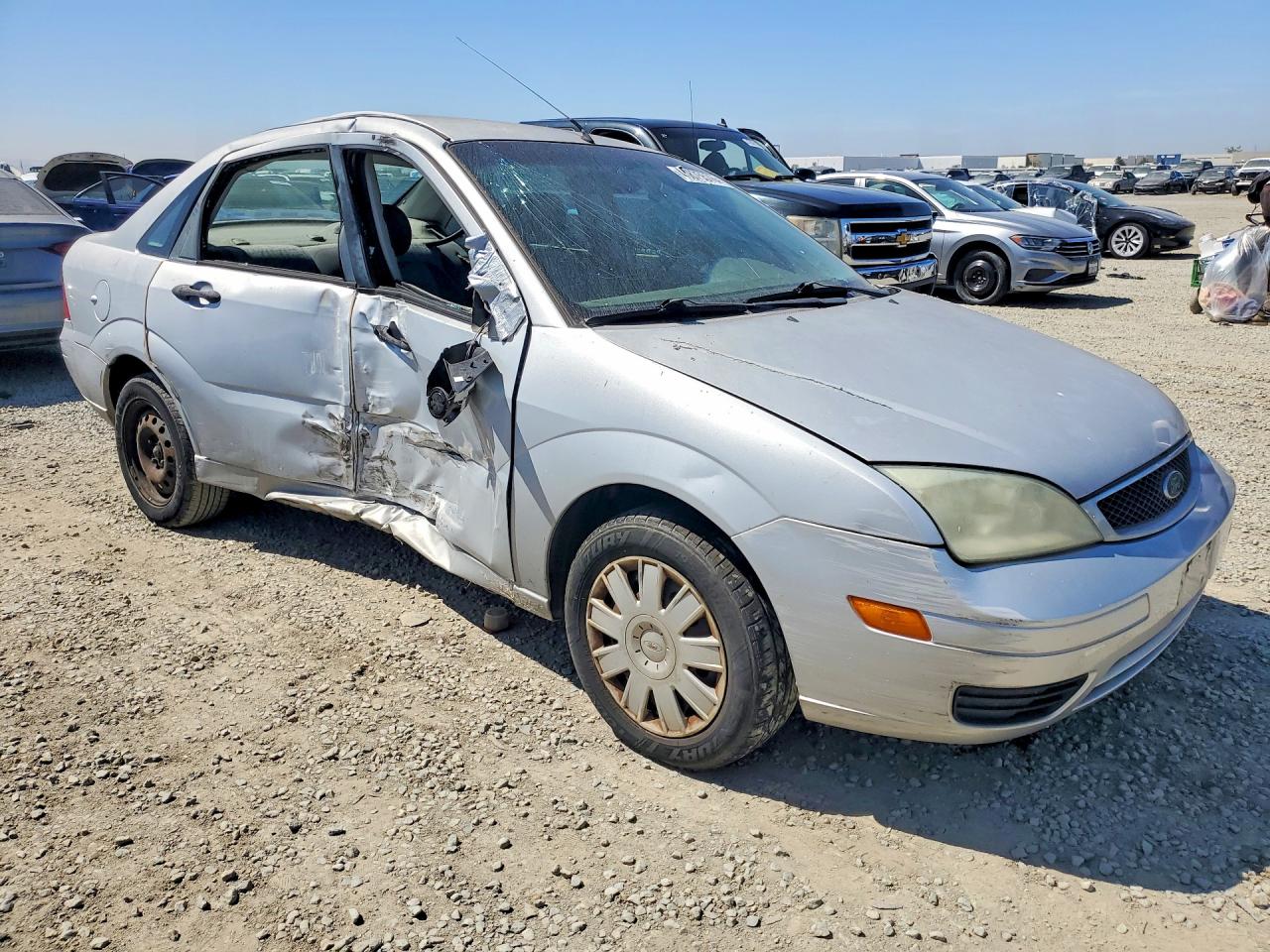 2005 FORD FOCUS ZX4 photo 7