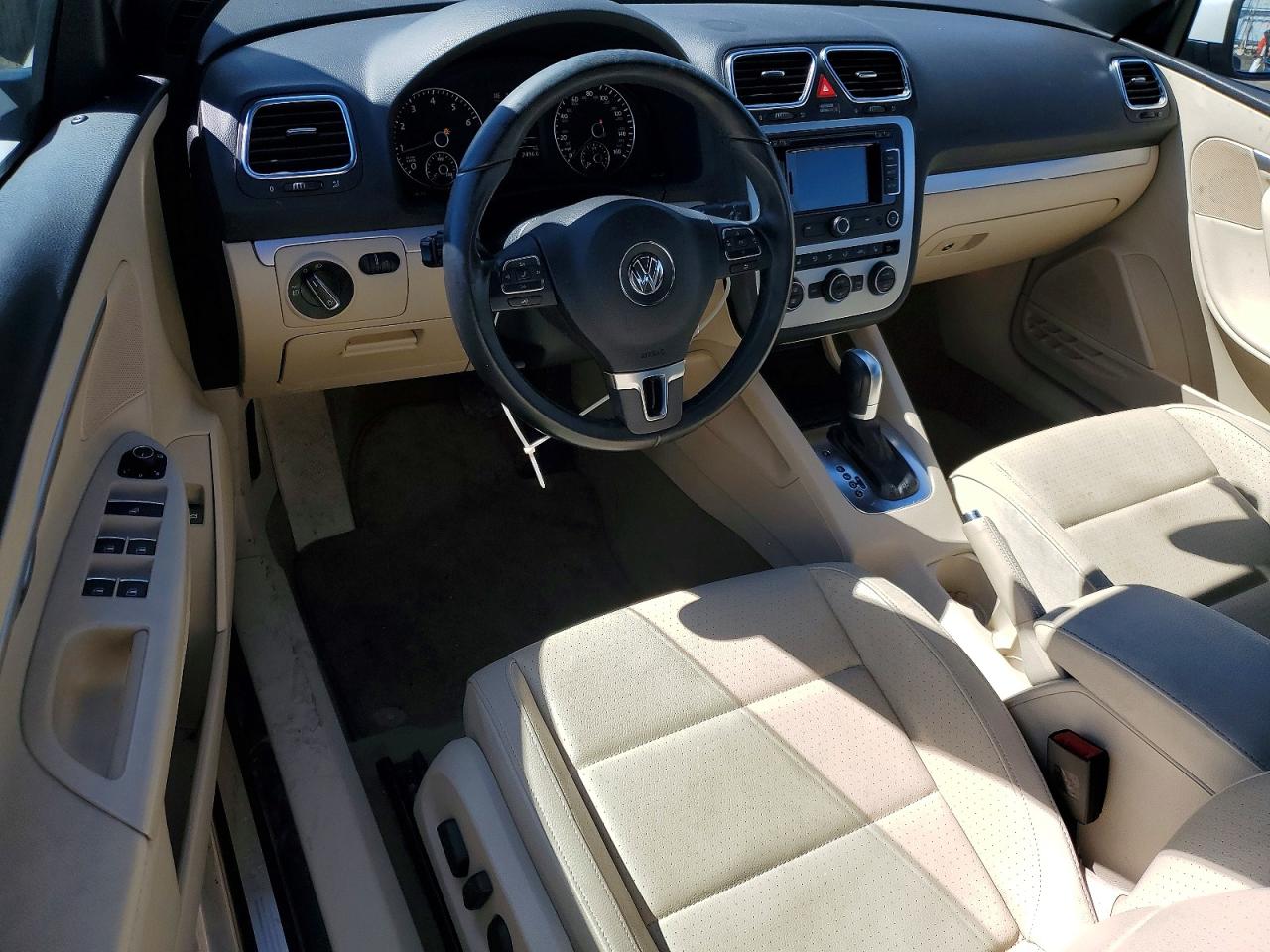 2015 VOLKSWAGEN EOS photo 8