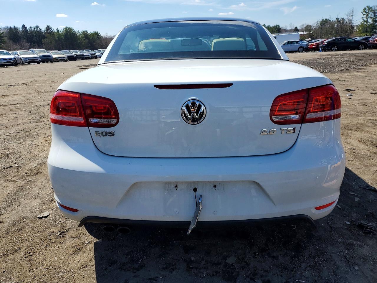 2015 VOLKSWAGEN EOS photo 6