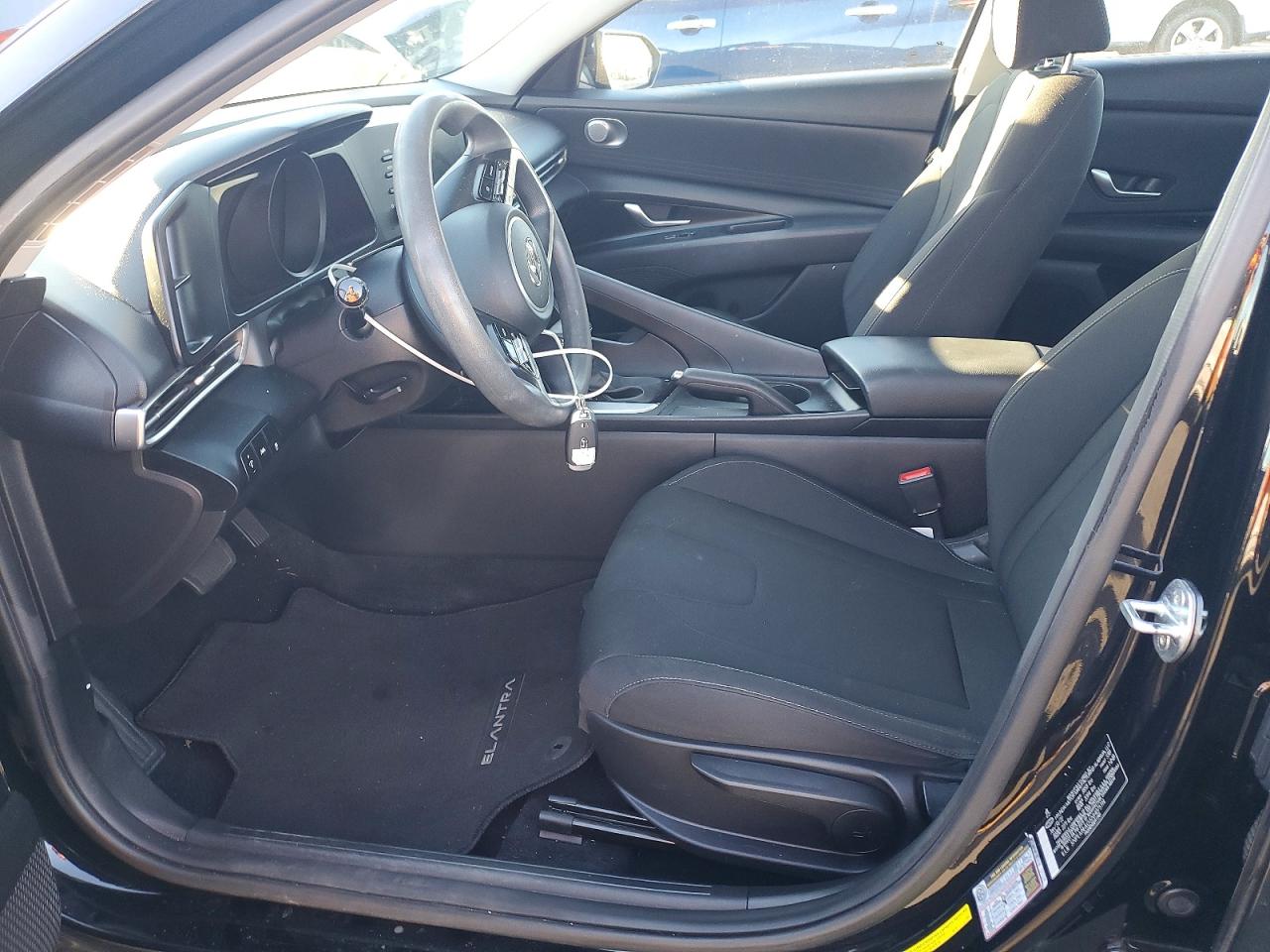 2022 HYUNDAI ELANTRA SEL photo 13
