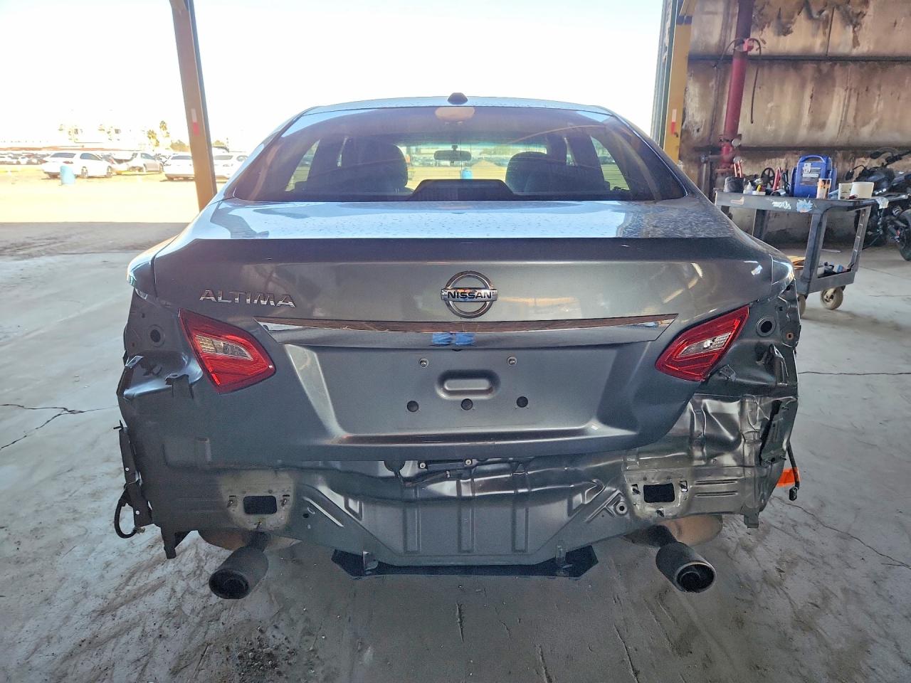 2017 NISSAN ALTIMA 2.5 SV photo 6