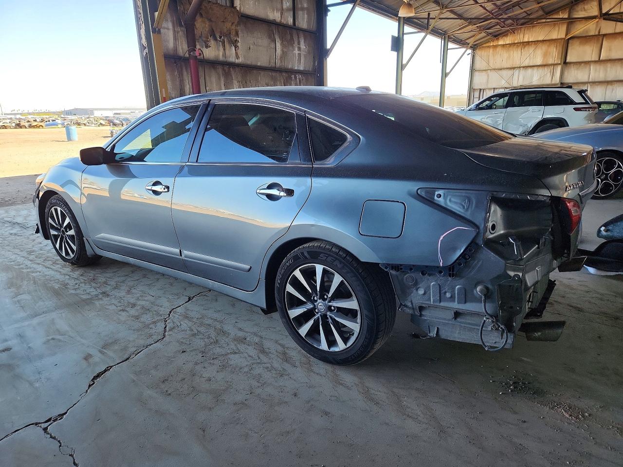 2017 NISSAN ALTIMA 2.5 SV photo 2