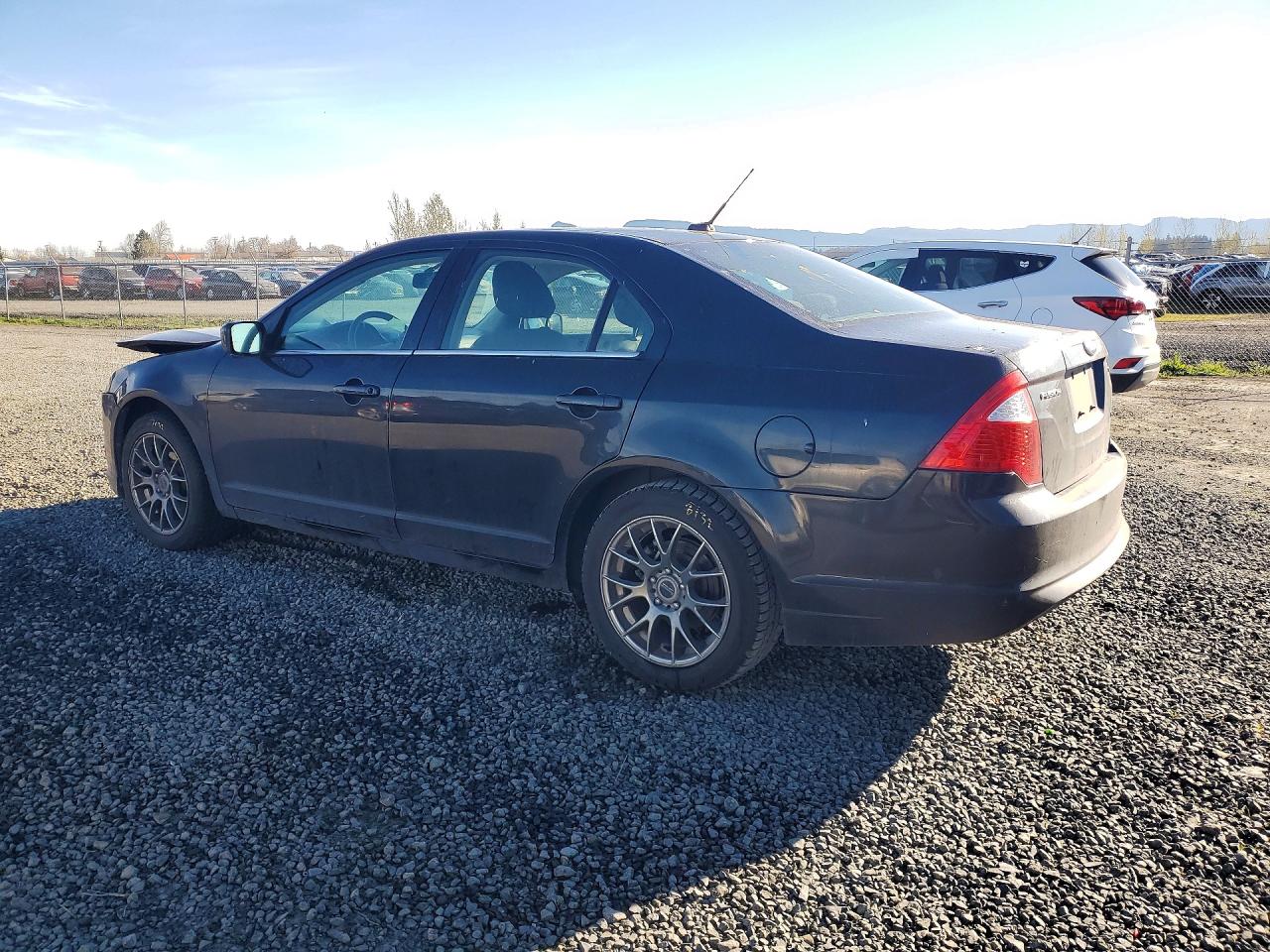 2010 FORD FUSION SE photo 4