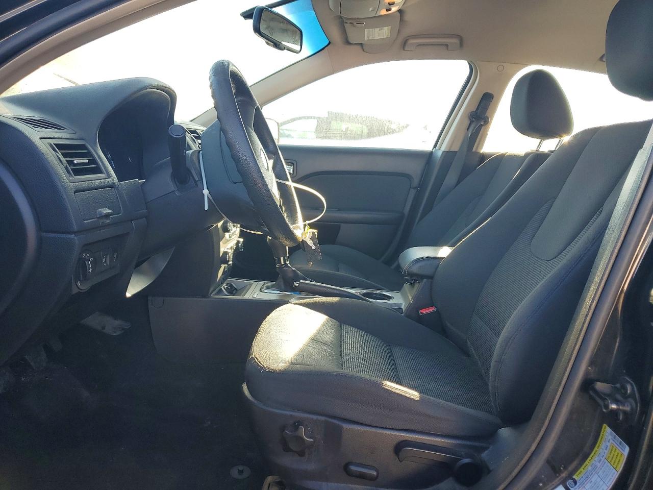 2010 FORD FUSION SE photo 19
