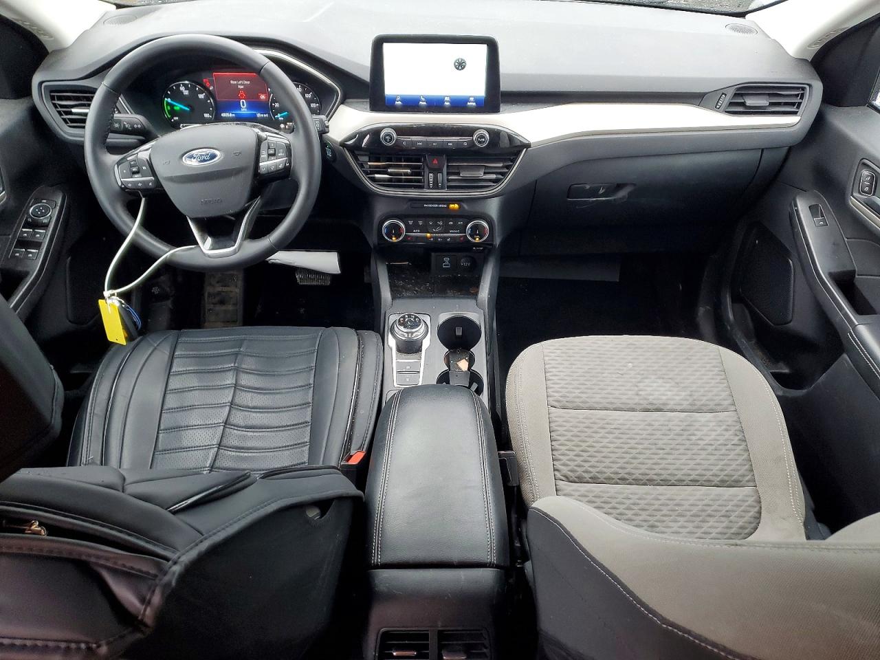 2022 FORD ESCAPE SE photo 8