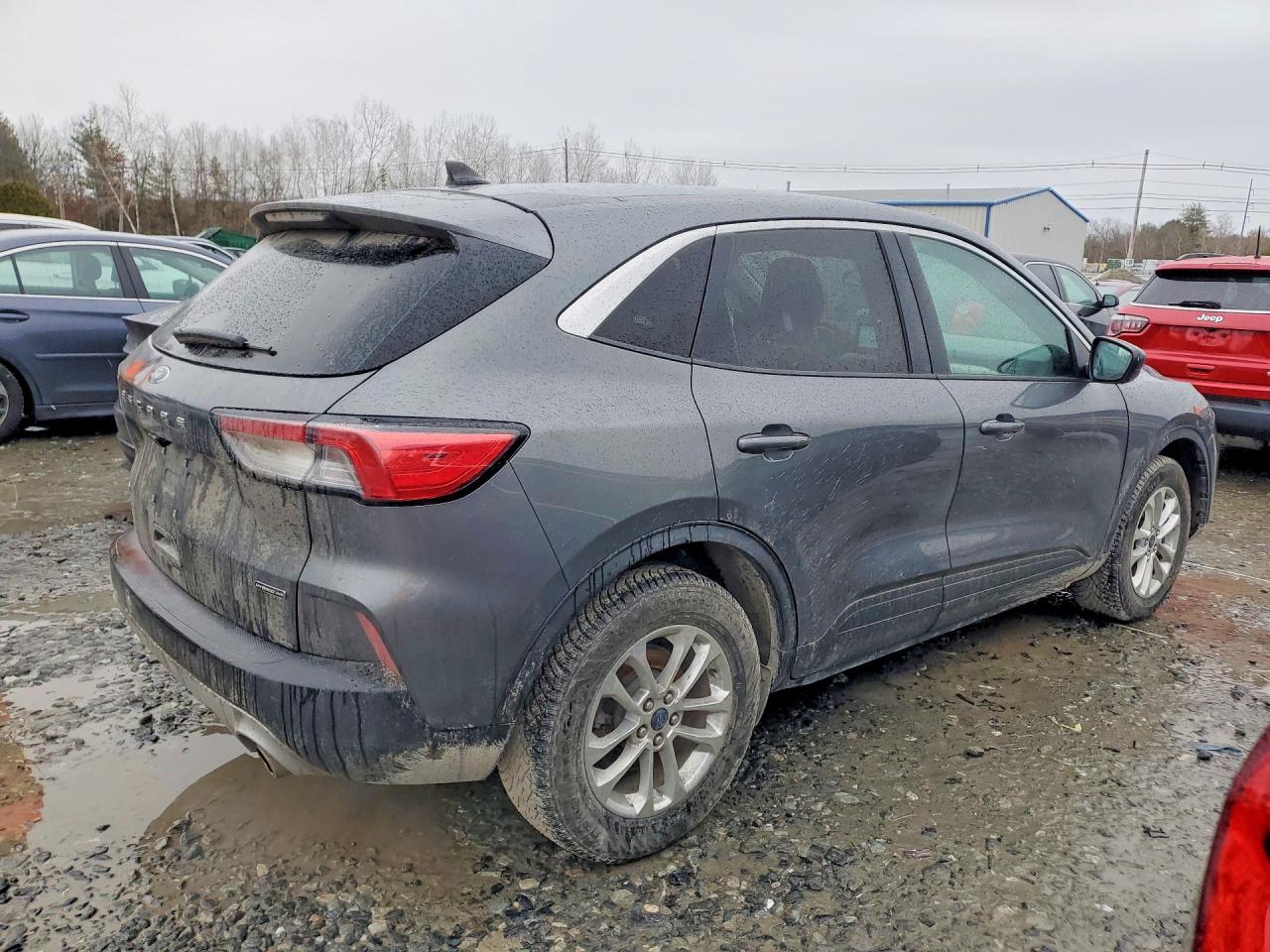 2022 FORD ESCAPE SE photo 3