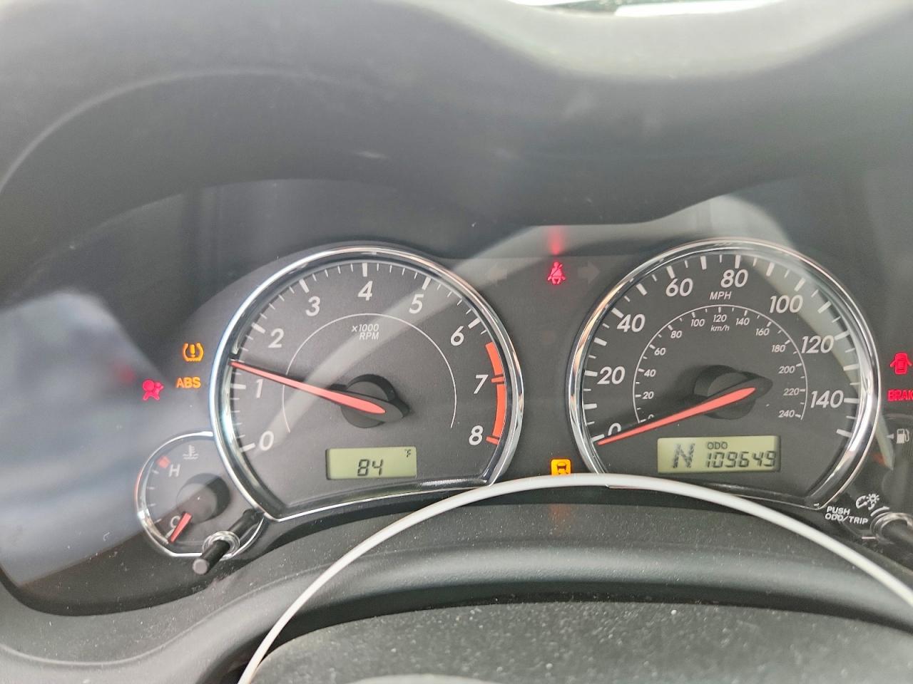 2011 TOYOTA COROLLA S photo 17