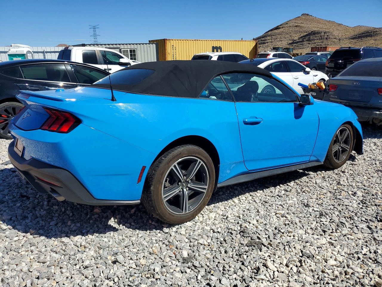 2024 FORD MUSTANG photo 5