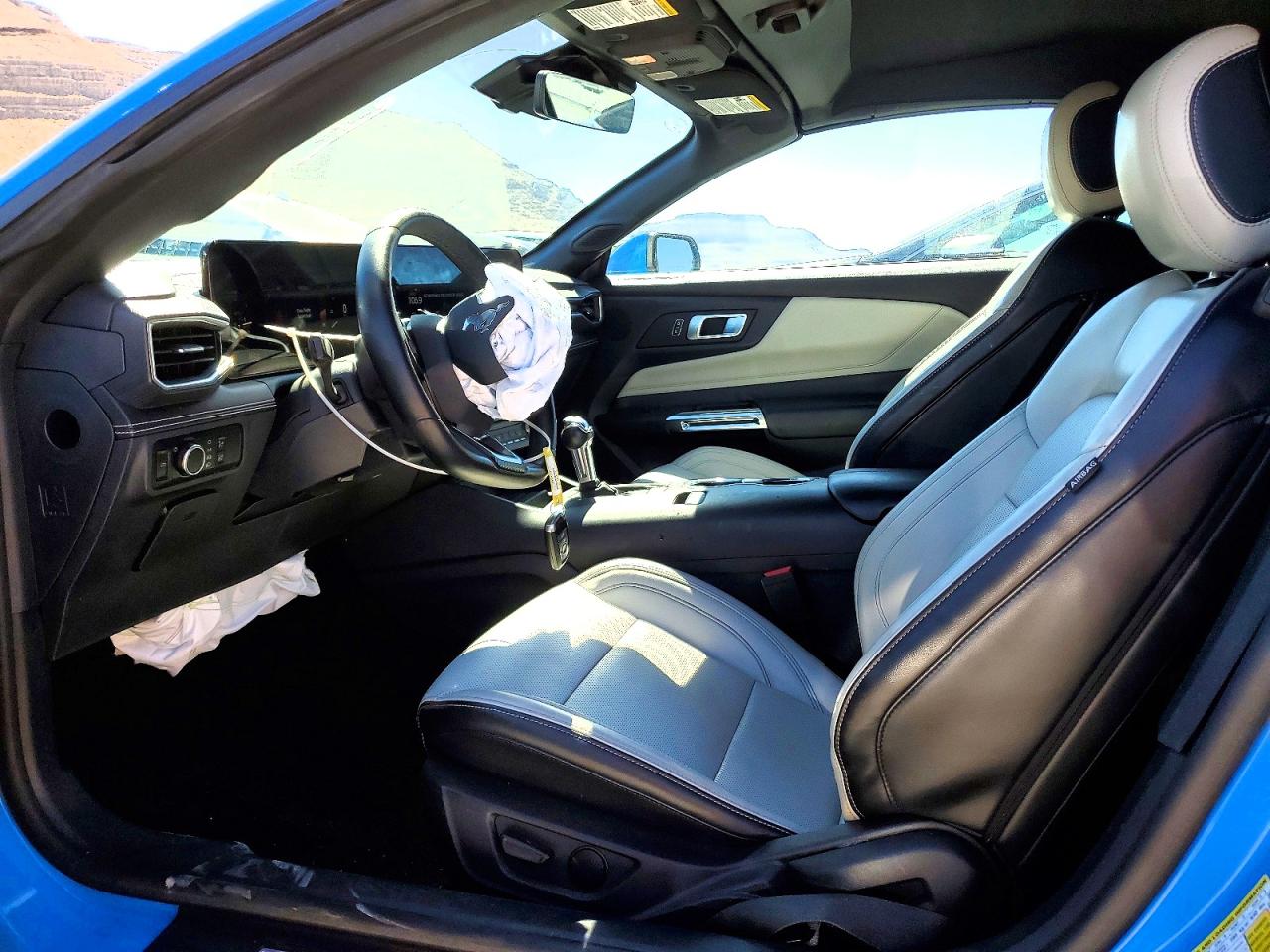 2024 FORD MUSTANG photo 13