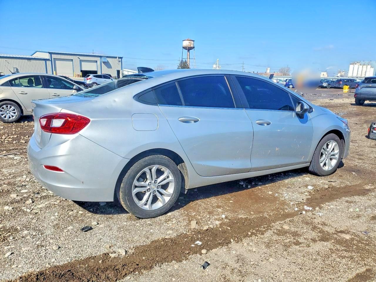 2019 CHEVROLET CRUZE LS photo 3