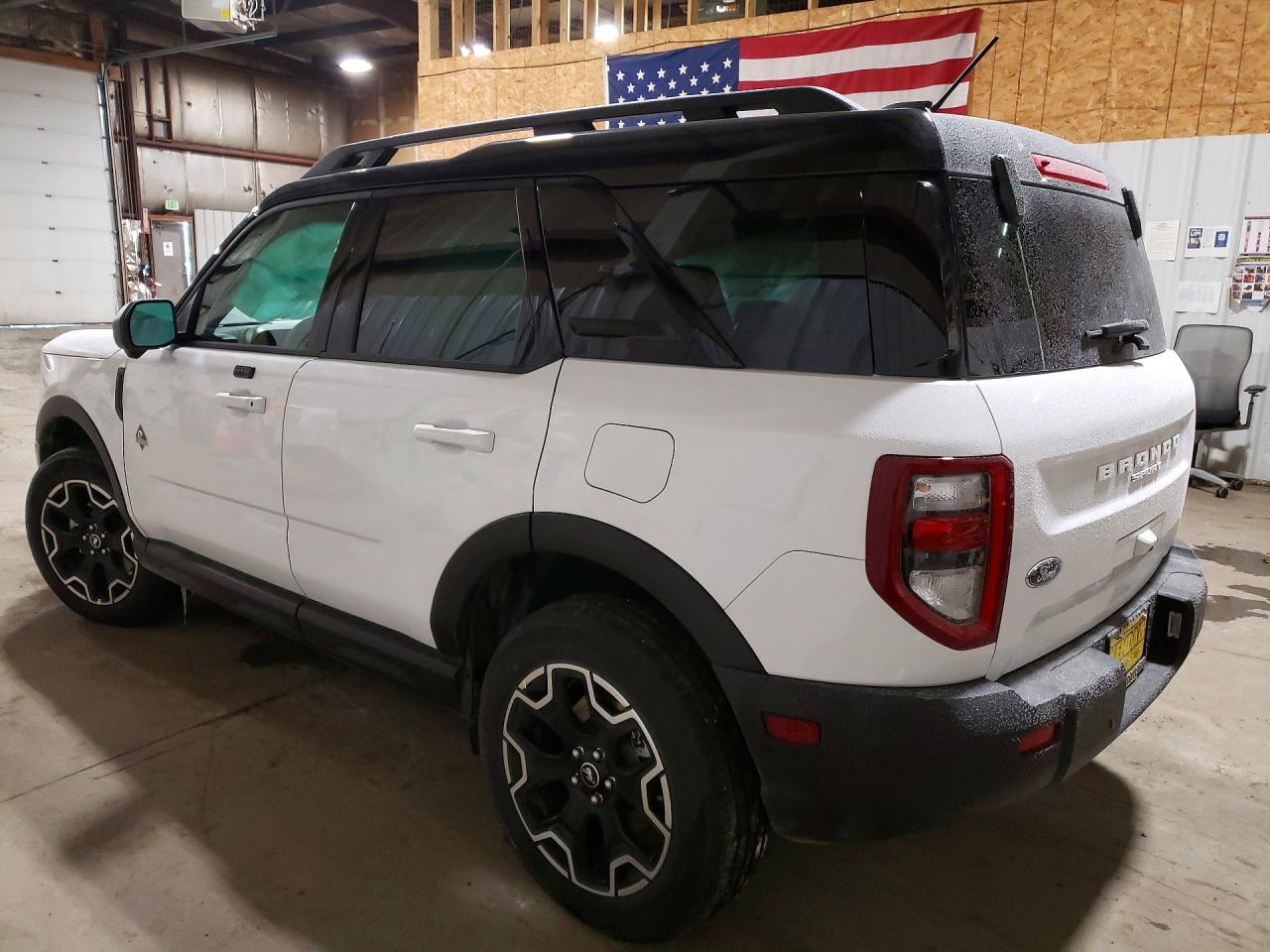 2025 FORD BRONCO SPORT OUTER BANKS photo 3