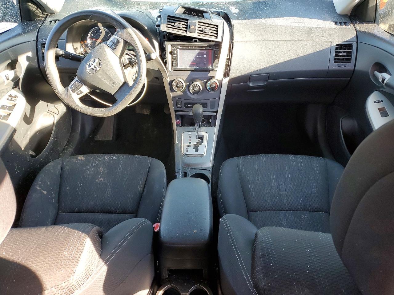 2013 TOYOTA COROLLA S photo 15