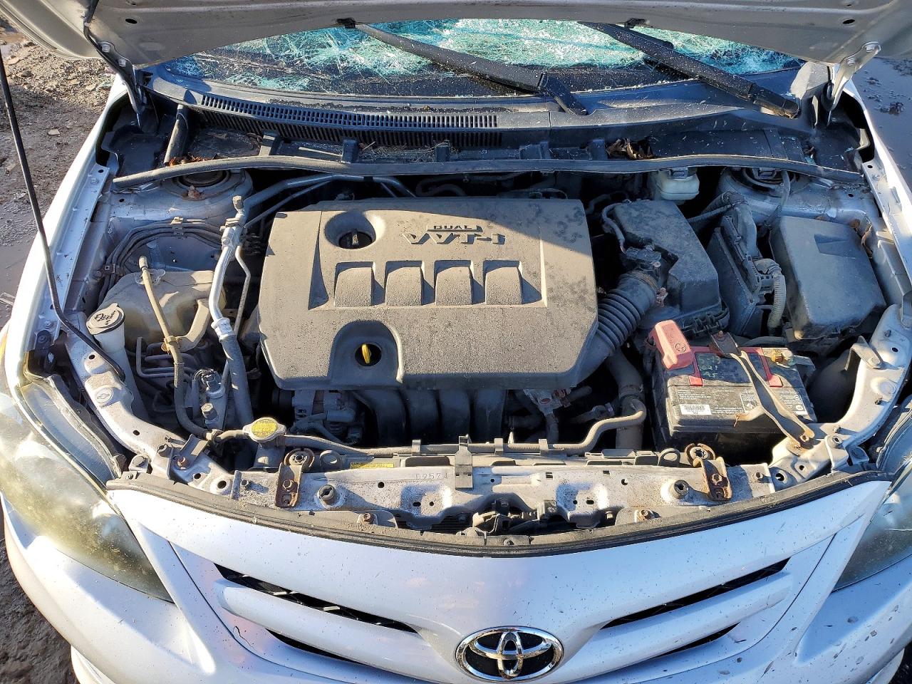 2013 TOYOTA COROLLA S photo 21