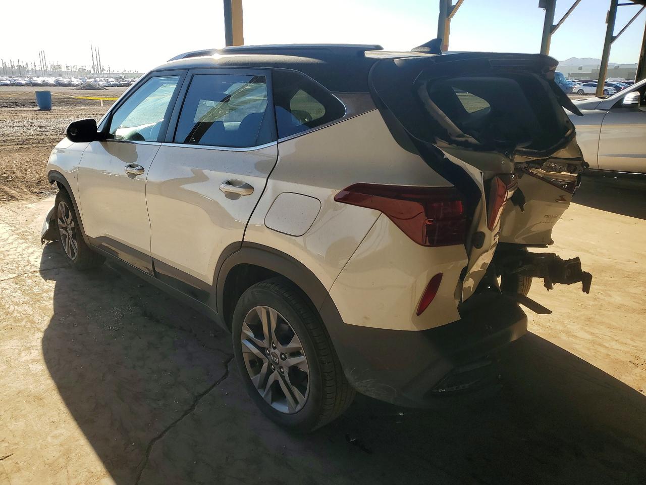 2021 KIA SELTOS S photo 3