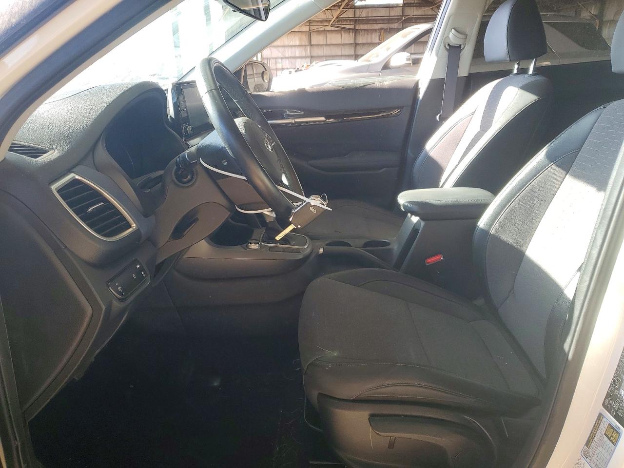 2021 KIA SELTOS S photo 13