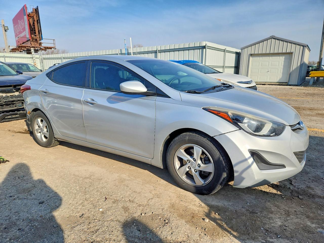 2014 HYUNDAI ELANTRA SE photo 4