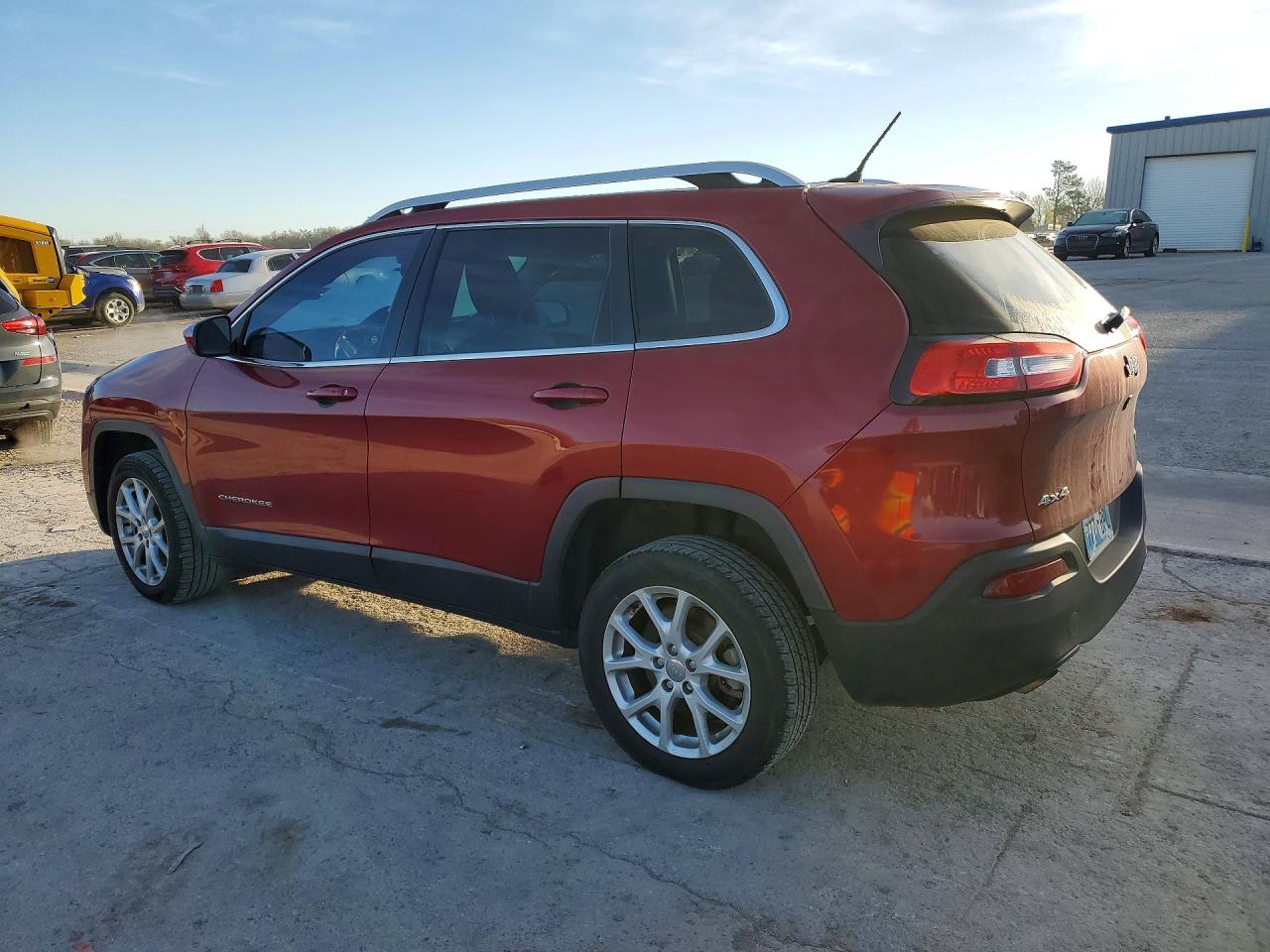 2014 JEEP CHEROKEE LATITUDE photo 3