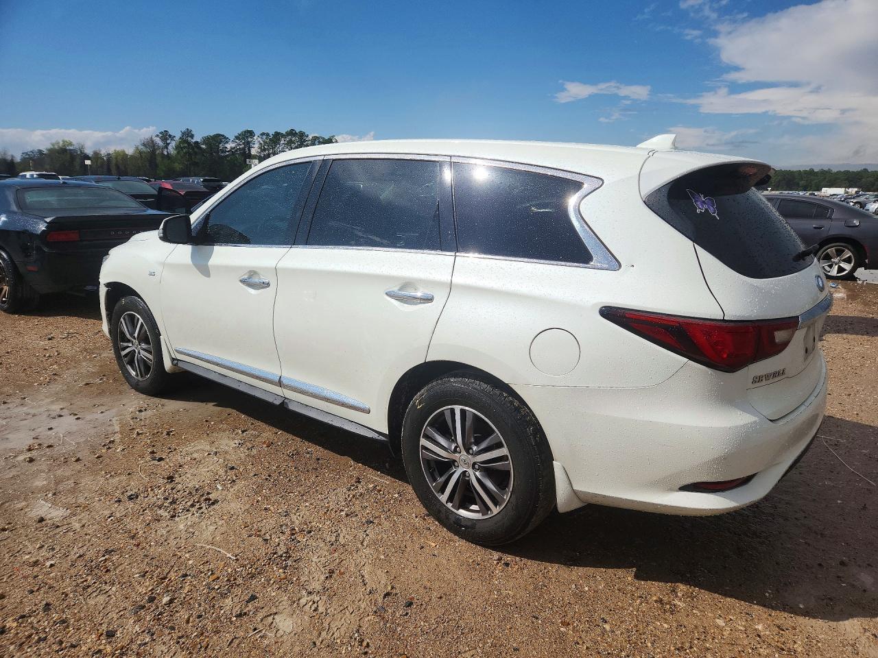 2020 INFINITI QX60 PURE photo 2
