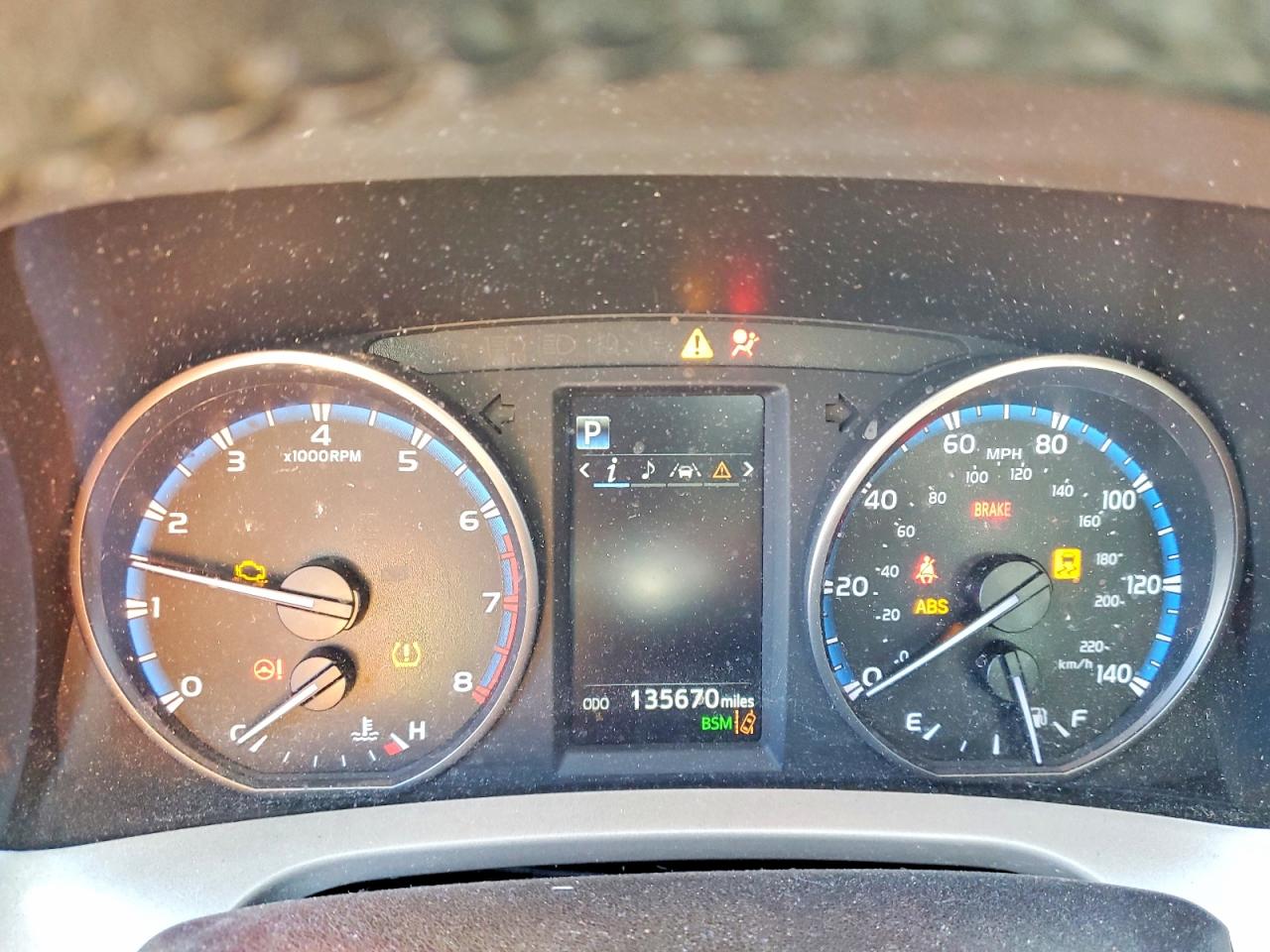 2018 TOYOTA RAV4 XLE photo 25