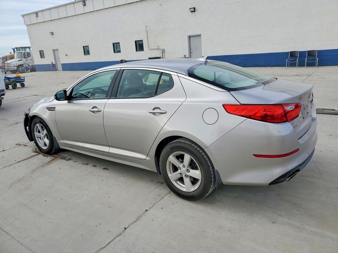 2015 KIA OPTIMA LX photo 3