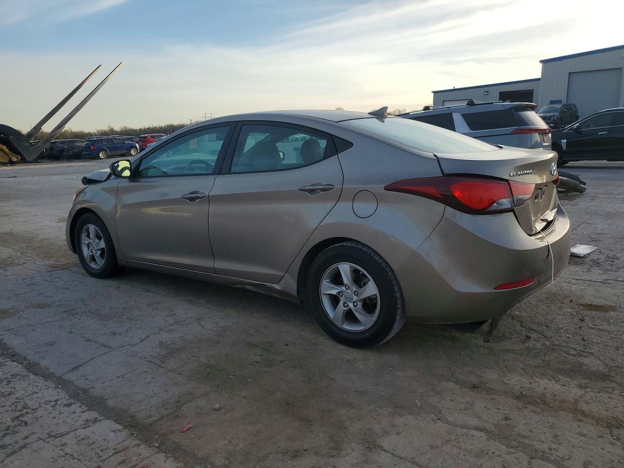 2014 HYUNDAI ELANTRA SE photo 2