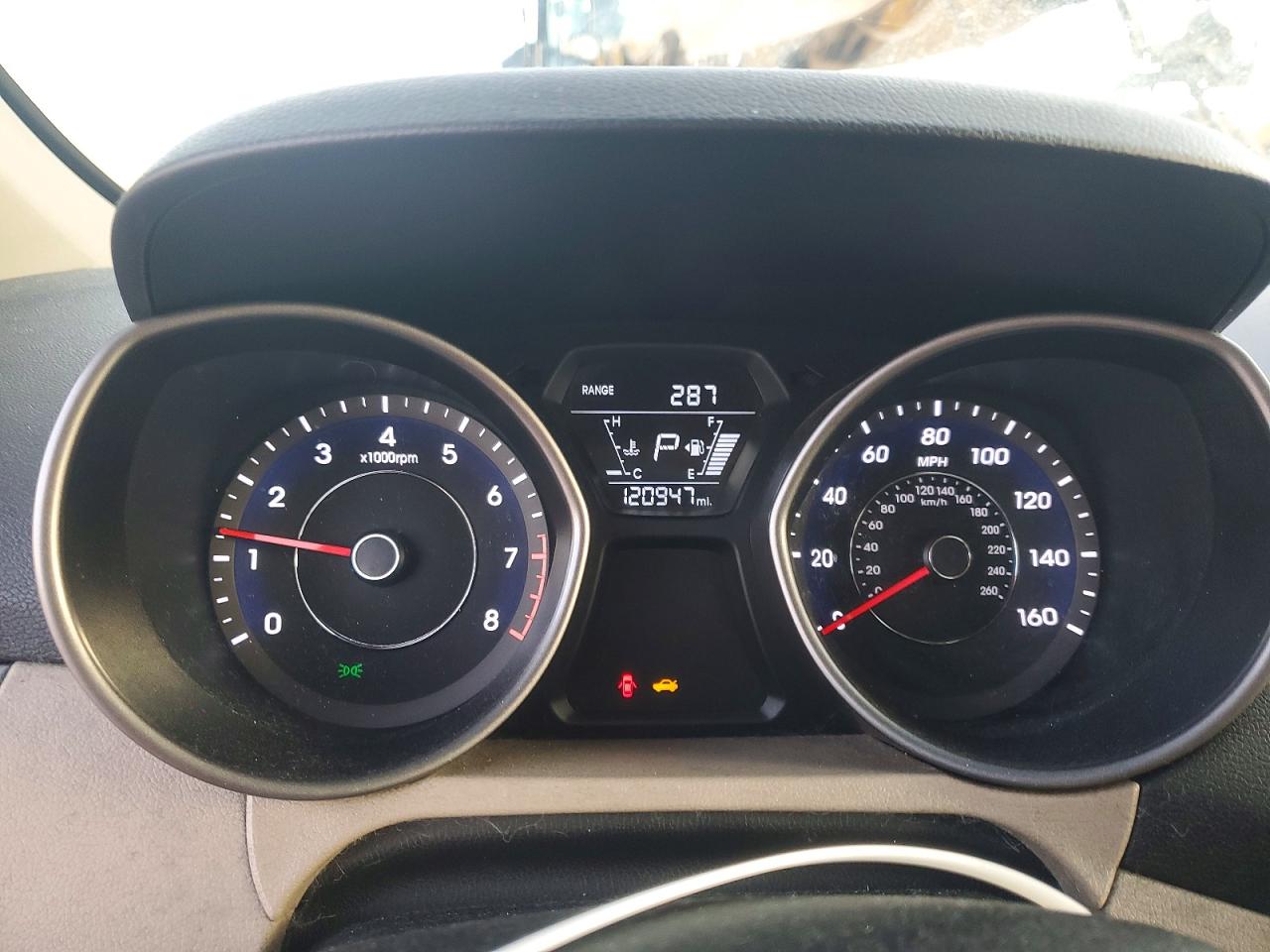 2014 HYUNDAI ELANTRA SE photo 9