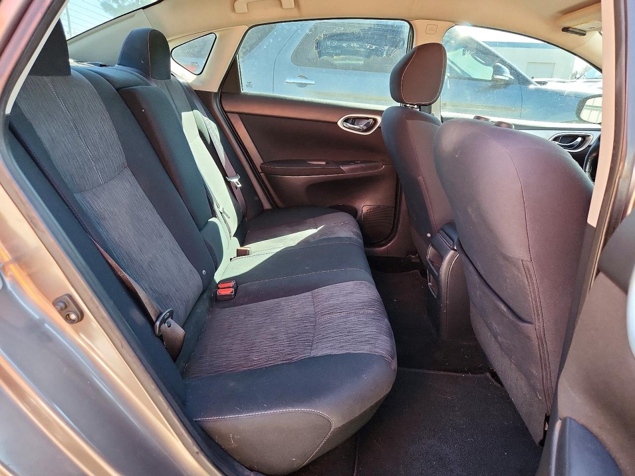 2015 NISSAN SENTRA SV photo 10