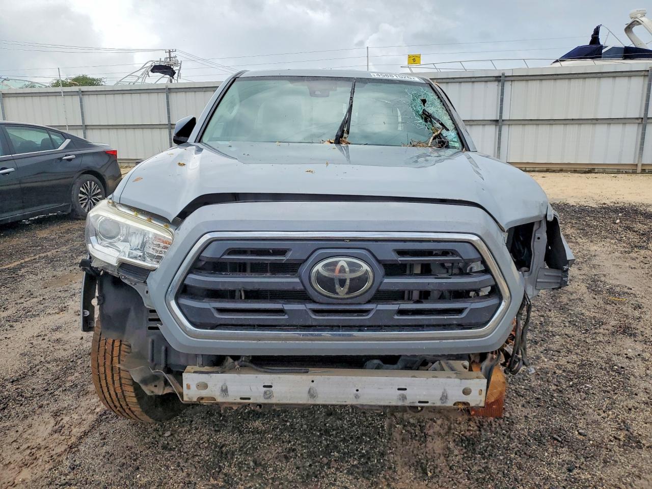 2019 TOYOTA TACOMA SR photo 5
