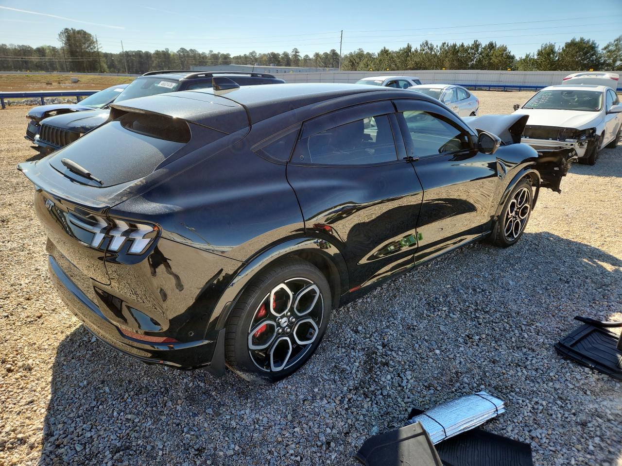 2021 FORD MUSTANG MACH-E GT photo 5