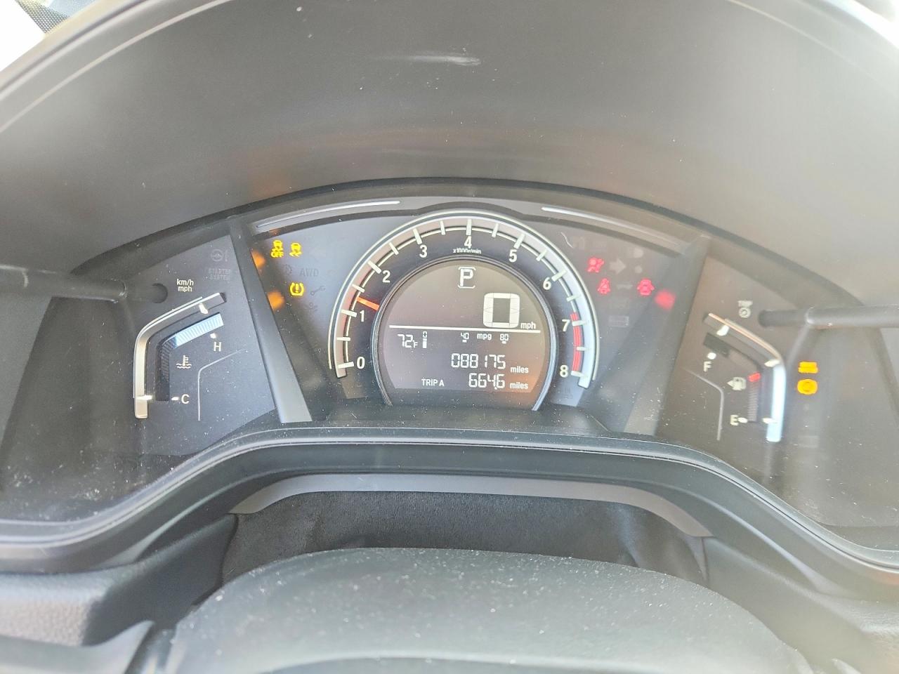 2018 HONDA CR-V LX photo 9