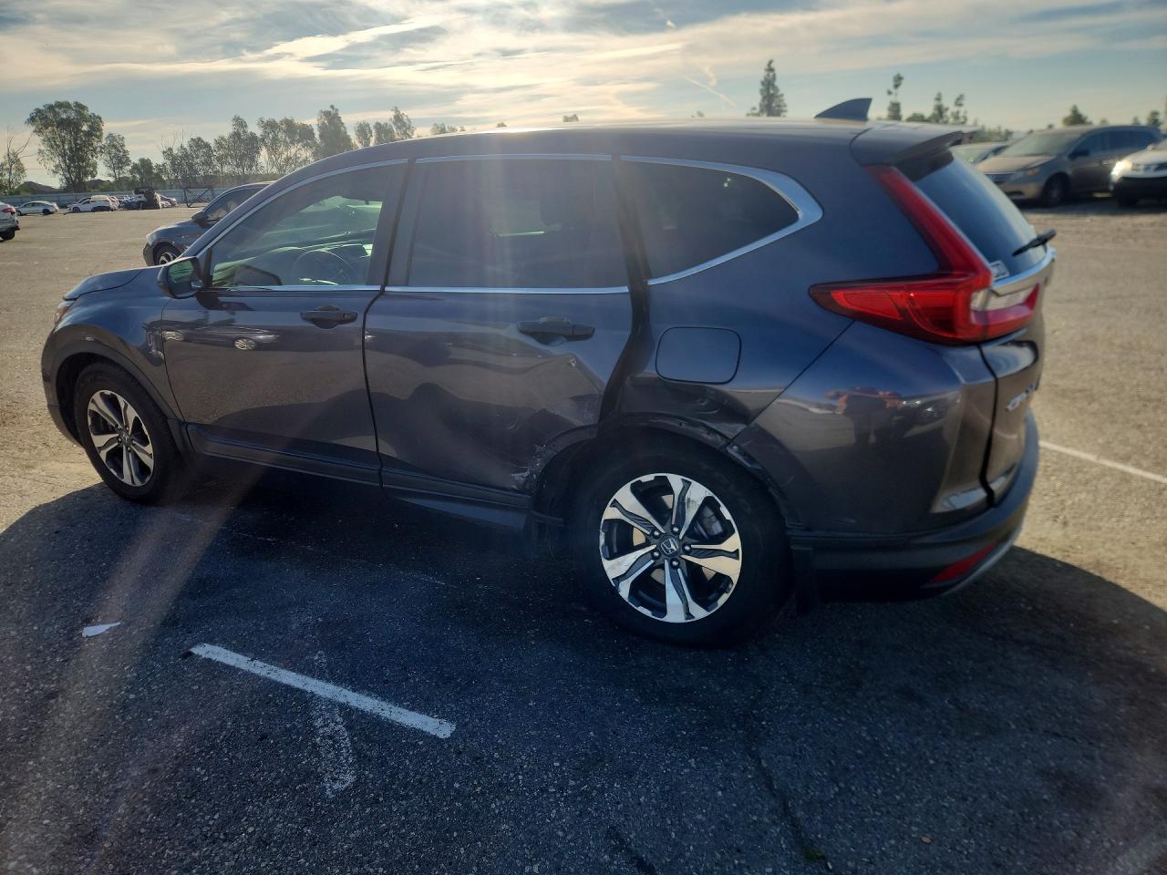 2018 HONDA CR-V LX photo 2