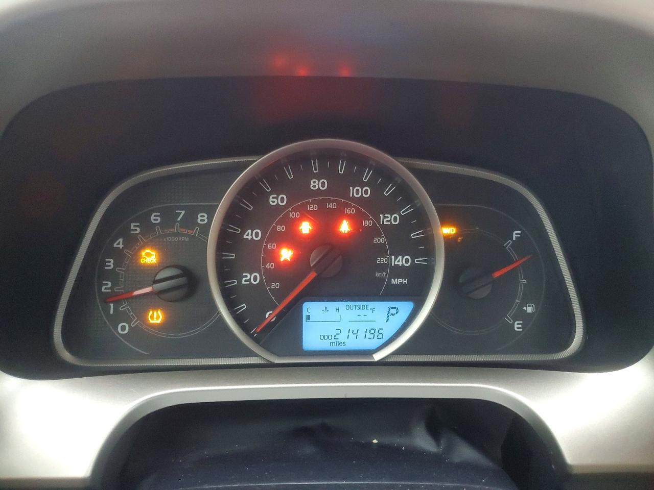 2013 TOYOTA RAV4 XLE photo 33