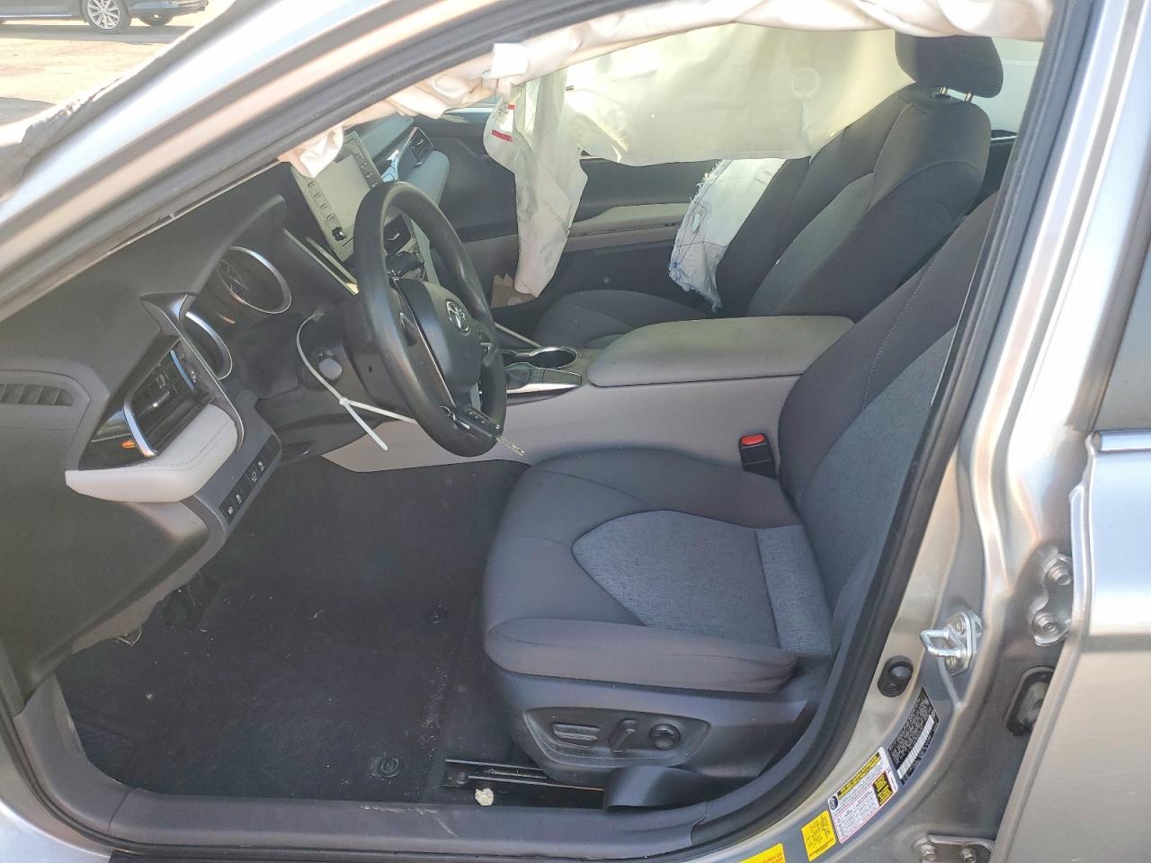 2024 TOYOTA CAMRY LE photo 13