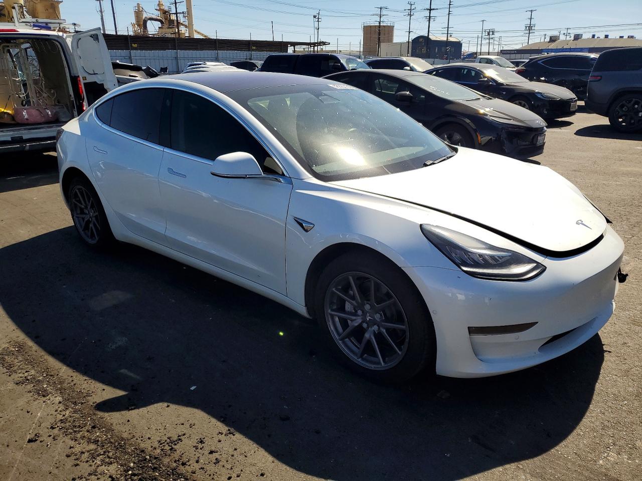 2019 TESLA MODEL 3 photo 4