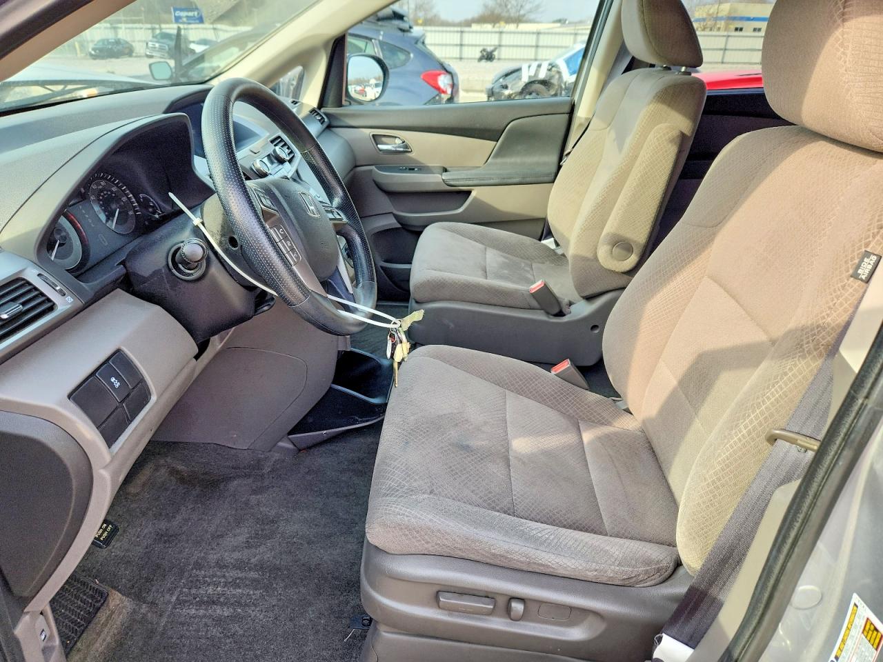 2016 HONDA ODYSSEY LX photo 13