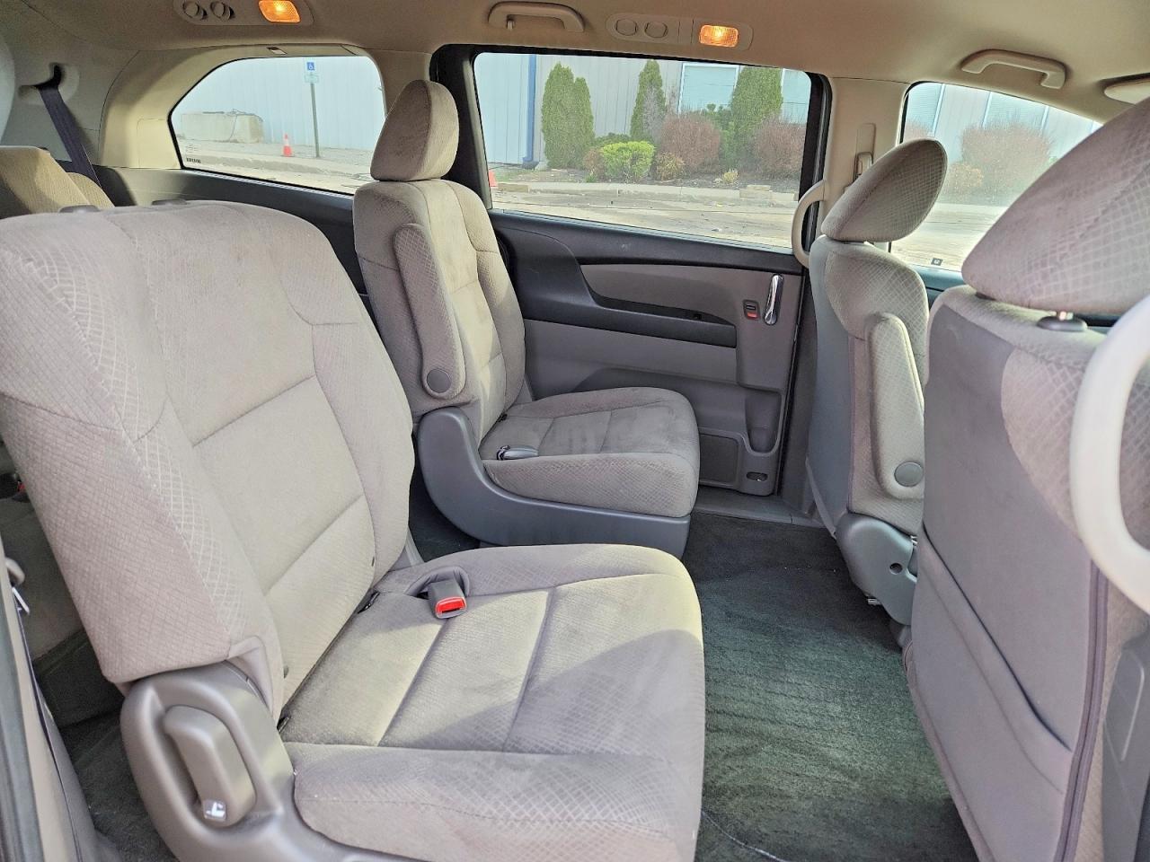 2016 HONDA ODYSSEY LX photo 21