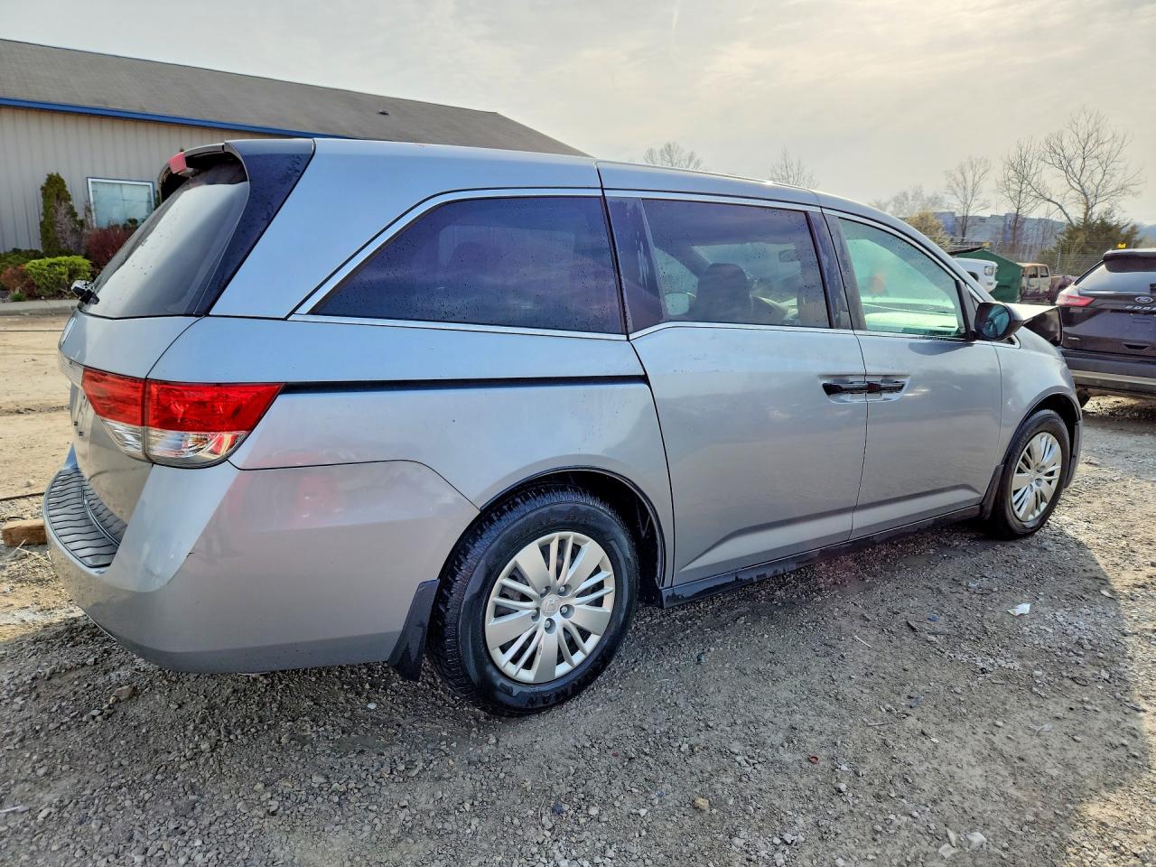 2016 HONDA ODYSSEY LX photo 5