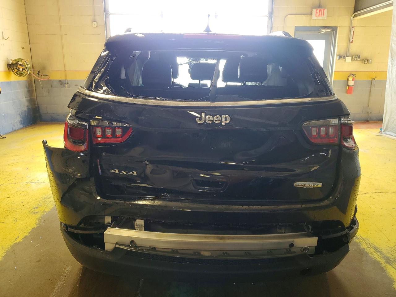 2025 JEEP COMPASS LATITUDE photo 11